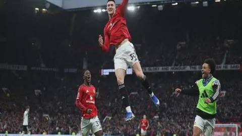 “电视收费与操作优化三大里程碑成功实现，成果显著。”